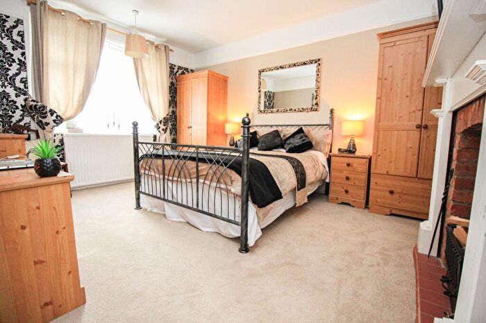 3 Bedroom House For Sale In Dell Road, Bitterne Park, SO18