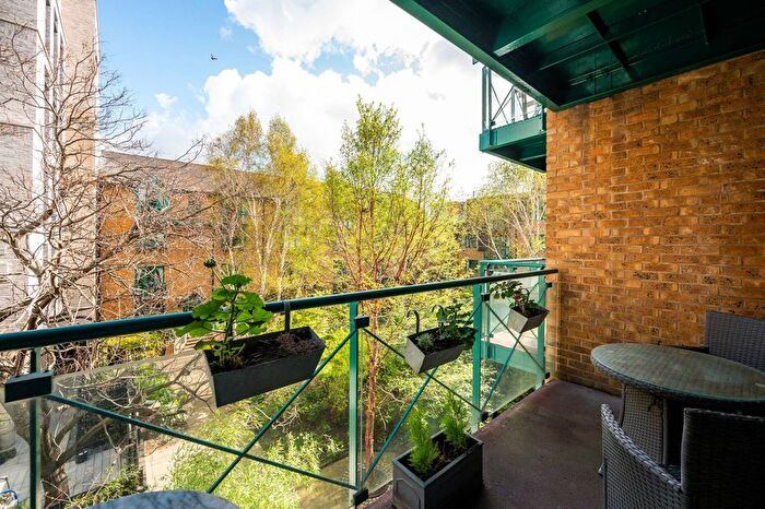 2 Bedroom Flat For Sale In Westminster Bridge Road, Waterloo, London, SE1