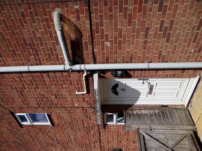 1 Bedroom Flat To Rent In Longwood Lane, Amersham, HP7