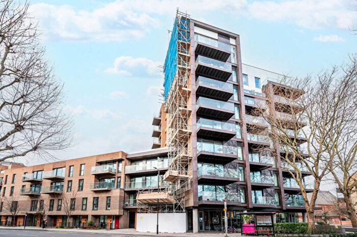 2 Bedroom Flat For Sale In Rodney Road, Elephant And Castle, London, SE17