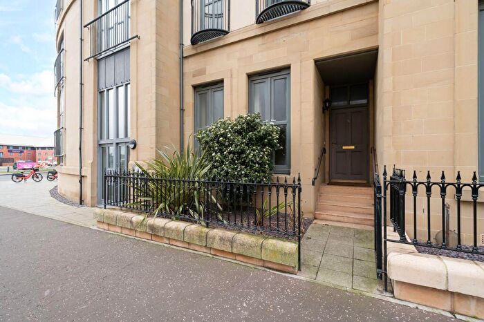 1 Bedroom Flat For Sale In Sandpiper Road, Edinburgh, EH6