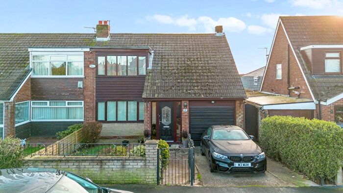 3 Bedroom Semi-Detached House For Sale In Smock Lane, Ashton-In-Makerfield, WN4