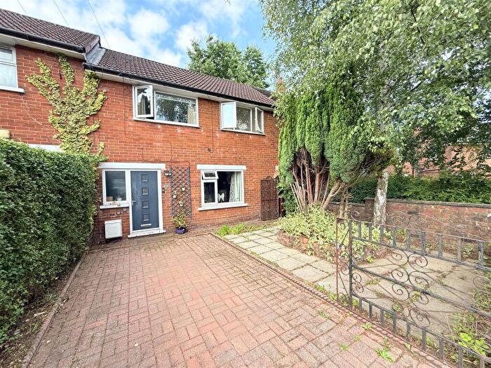 3 Bedroom Detached House For Sale In Penrith Avenue, Ashton-Under-Lyne, OL7