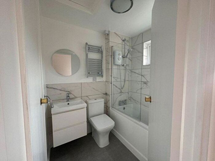 Studio To Rent In Bourne End, SL8