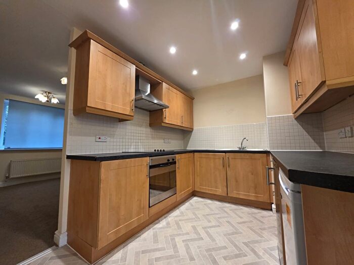 2 Bedroom Flat To Rent In Bentley Lane, Willenhall, WV12