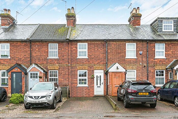 2 Bedroom Terraced House For Sale In Dixons Hill Road, Welham Green, AL9