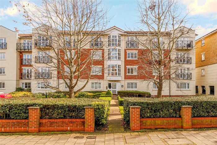 2 Bedroom Flat To Rent In Pumping Station Road, London, W4