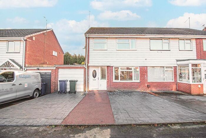 3 Bedroom Semi-Detached House To Rent In Launceston Close, Kingston Park, NE3