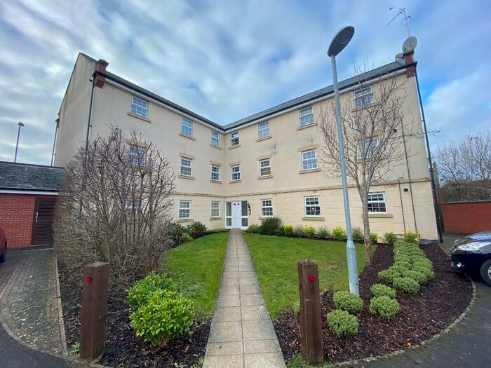 2 Bedroom Flat To Rent In Deneb Drive, Oakhurst, Swindon, SN25