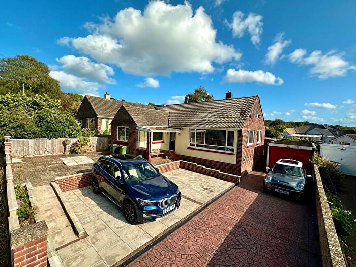 2 Bedroom Bungalow For Sale In Twickenham Road, Newton Abbot, TQ12