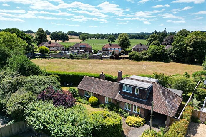 4 Bedroom Detached House For Sale In Lovers Lane, Farnham, GU10