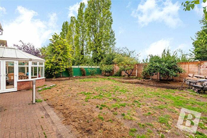 4 Bedroom Detached House For Sale In Tyle Green, Emerson Park, RM11