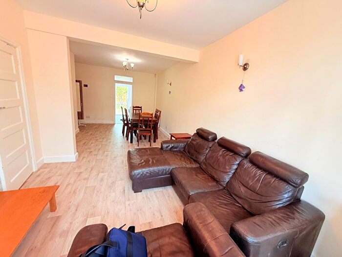 3 Bedroom Terraced House To Rent In Roxy Avenue, Romford, RM6