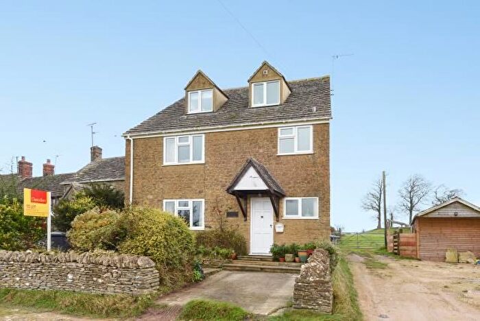 3 Bedroom Detached House For Sale In New House, The Green, Witney, OX29