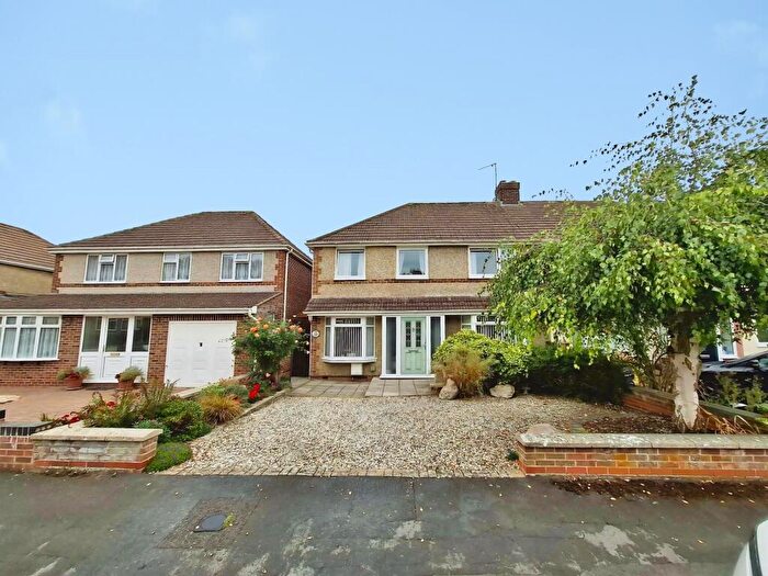 3 Bedroom Semi-Detached House For Sale In Wigmore Avenue, Swindon, Wiltshire, SN3
