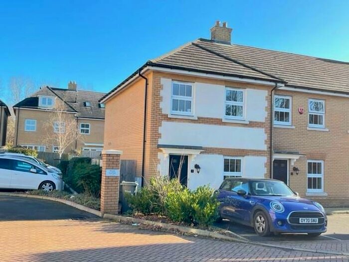 3 Bedroom End Of Terrace House To Rent In Hart Close, Wilton, Salisbury, SP2