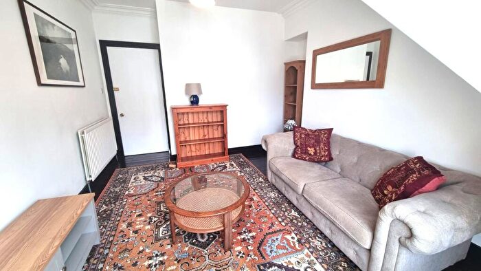 2 Bedroom Flat To Rent In Erskine Street, Kittybrewster, Aberdeen, AB24