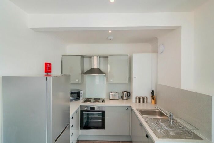 2 Bedroom Flat To Rent In Pitfour Street, West End, Dundee, DD2