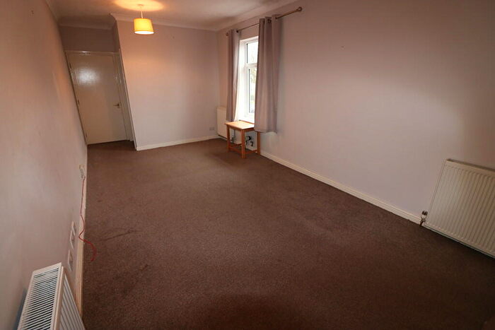 2 Bedroom Apartment To Rent In First Floor, Hull Road, HU4