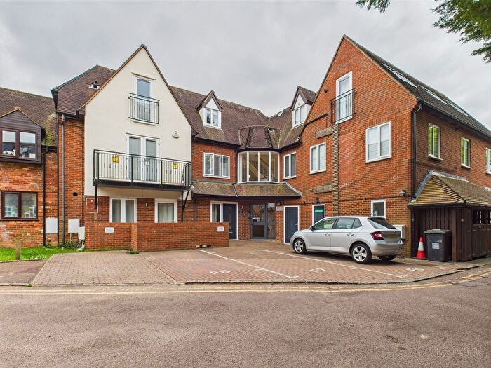 2 Bedroom Flat To Rent In The Malthouse, Malthouse Square, Princes Risborough, Buckinghamshire, HP27