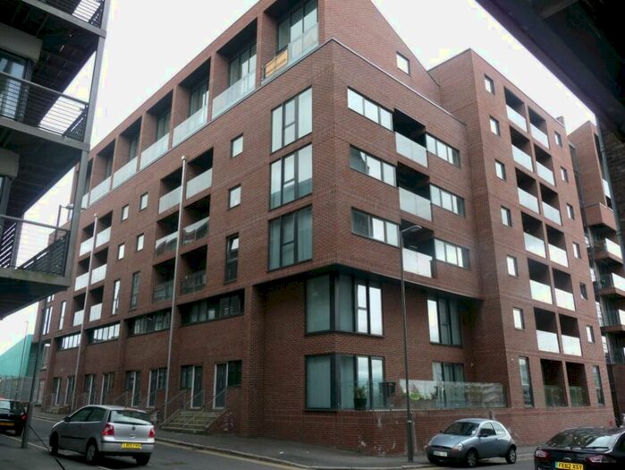 2 Bedroom Apartment To Rent In Shaws Alley, Liverpool, L1