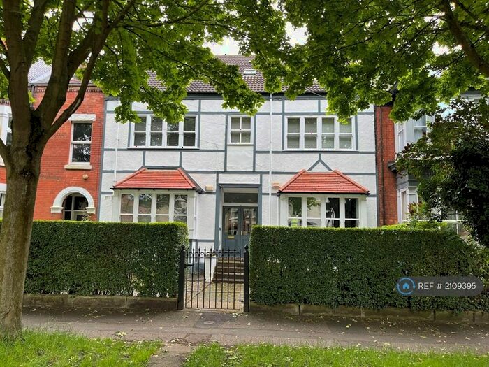 2 Bedroom Flat To Rent In Princes Avenue, Hull, HU5