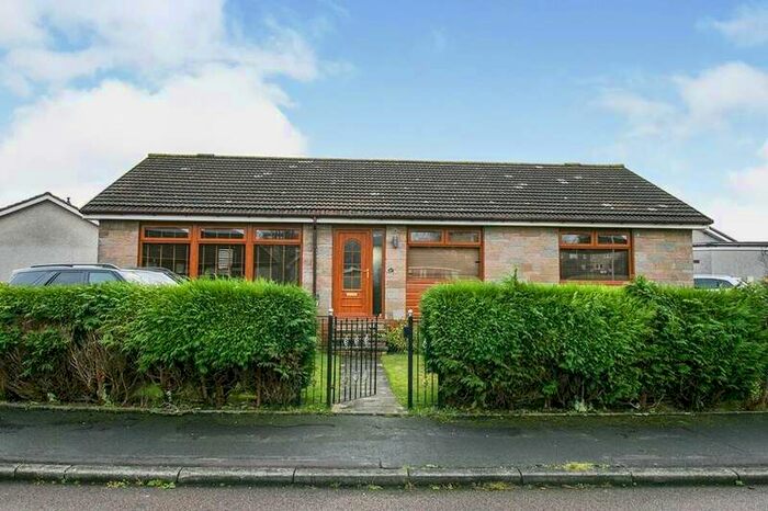 3 Bedroom Detached Bungalow To Rent In Mcinnes Road, Markinch, KY7