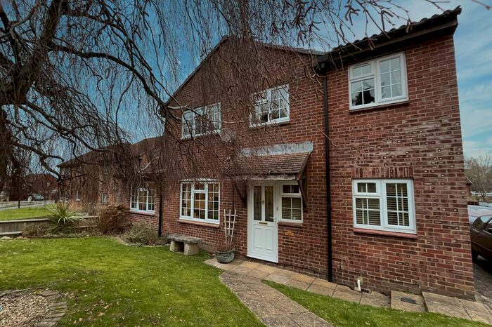 4 Bedroom Detached House To Rent In Cottesmore Green, Crawley, RH11