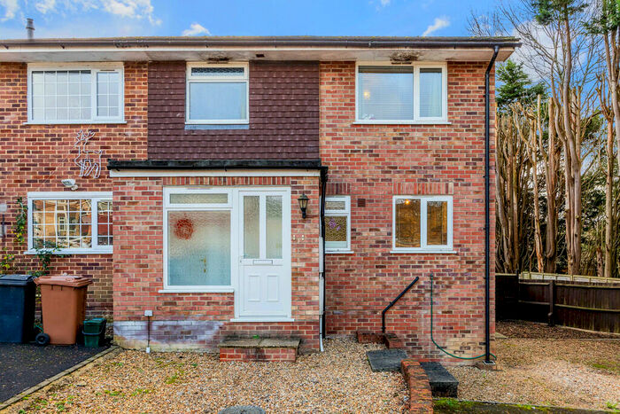 1 Bedroom Ground Maisonette To Rent In Flat, Buckhurst Close, RH1