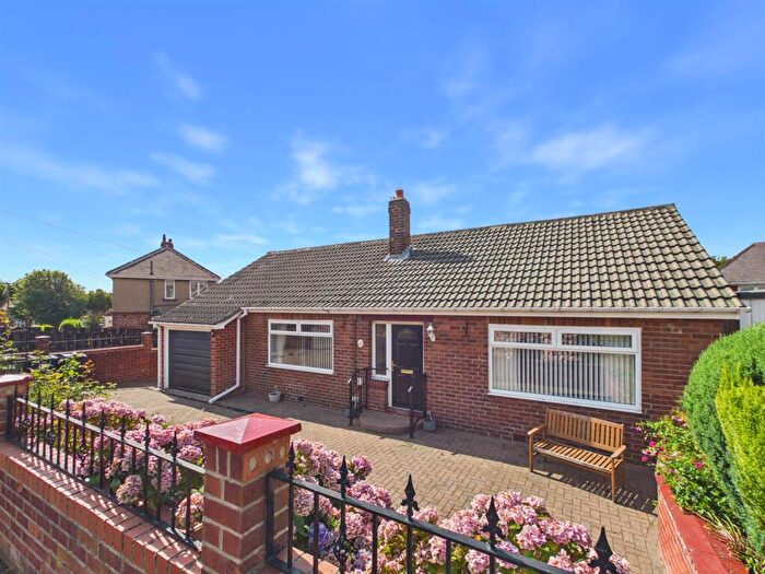 2 Bedroom Detached Bungalow For Sale In Wynbury Road, Low Fell, NE9