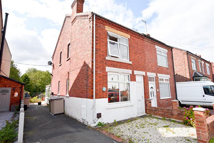 3 Bedroom Semi-Detached House For Sale In Portland Street, Clowne, Chesterfield, S43