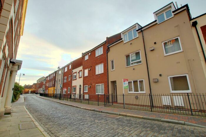 1 Bedroom Flat To Rent In High Street, Hull, East Riding Of Yorkshire, Uk, HU1