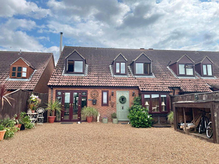 4 Bedroom Semi-Detached House For Sale In March Road, Turves, Whittlesey, PE7