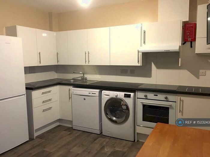 3 Bedroom Flat To Rent In Marsh Street, Bristol, BS1