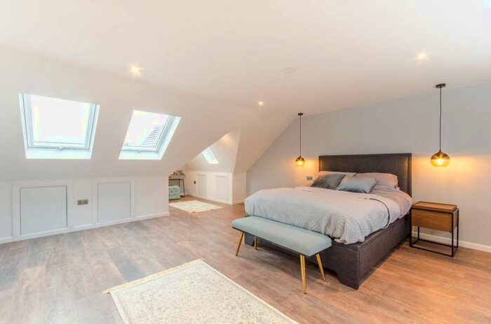 4 Bedroom House To Rent In Hervey Close, , Finchley Central, London, N3