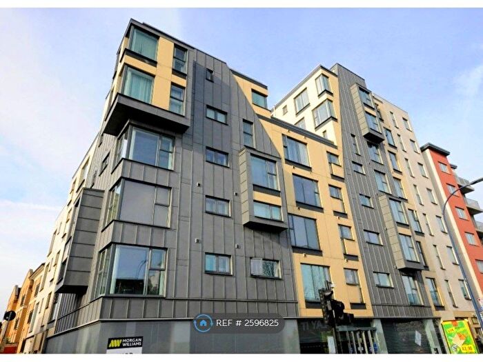 Studio To Rent In Lewisham High Street, London, SE13