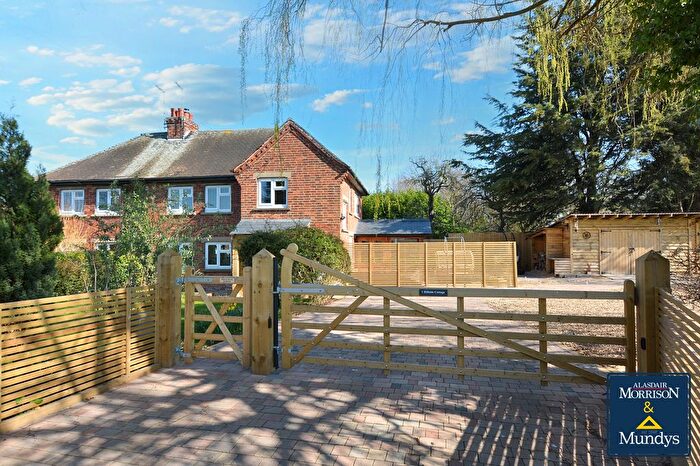 3 Bedroom Semi-Detached House For Sale In Shelford Hill, Shelford, Nottingham, NG12