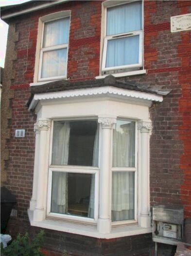 5 Bedroom Semi-Detached House To Rent In Hughenden Road, HP13