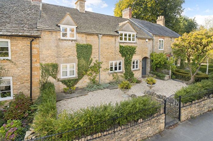 3 Bedroom Terraced House For Sale In Maugersbury, Cheltenham, Gloucestershire, GL54