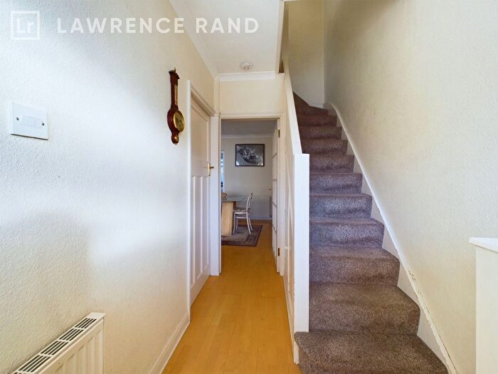3 Bedroom Terraced House For Sale In Rhyl Road, Perivale, Greenford, UB6