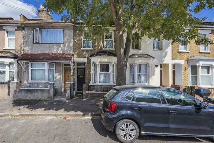 2 Bedroom Terraced House To Rent In Tavistock Road, Stratford, E15