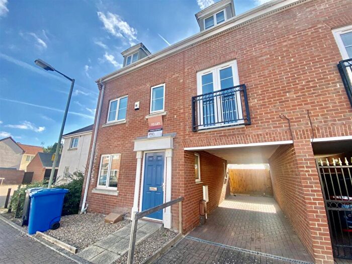 5 Bedroom Semi Detached House To Rent In Hemming Way, Norwich, NR3