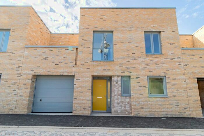 2 Bedroom Detached House To Rent In Headly Street, Cambridge, Cambridgeshire, CB1
