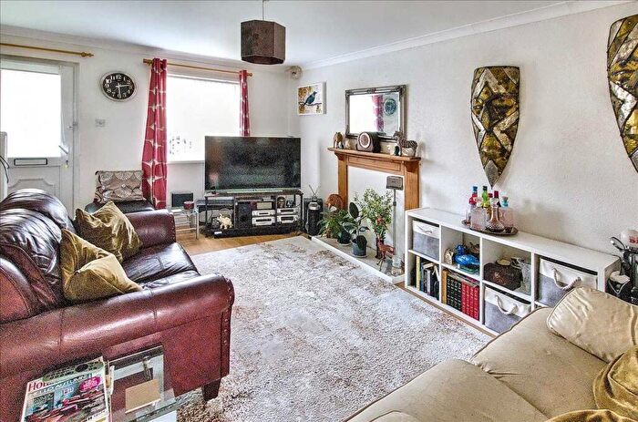 2 Bedroom Semi-Detached House For Sale In Howells Close, Monkton, SA71