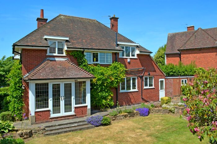 4 Bedroom Detached House To Rent In Stoughton Road, Oadby, Leicester, LE2