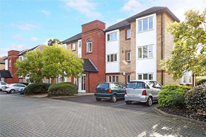 2 Bedroom Flat To Rent In Heathcote Road, Twickenham, TW1