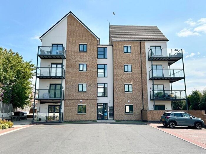 2 Bedroom Flat For Sale In Scholeys Wharf, Mexborough, S64