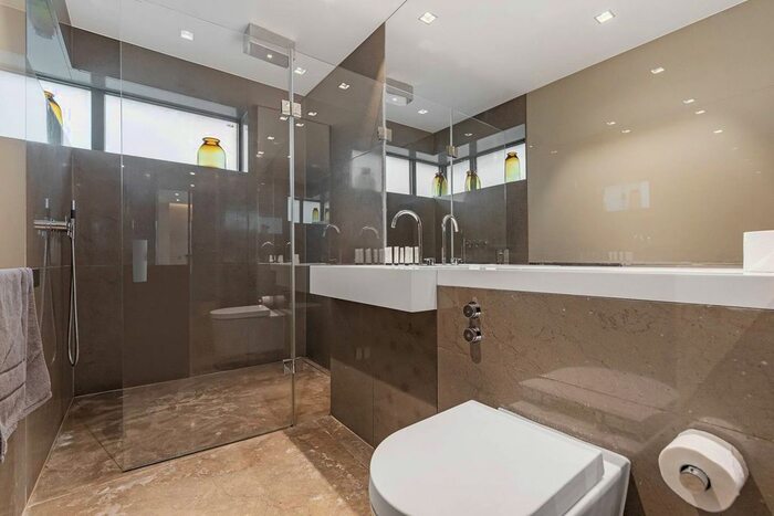 1 Bedroom Flat To Rent In Babmaes Street, St James's, London, SW1Y