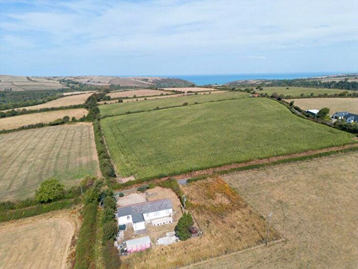 4 Bedroom Bungalow For Sale In Penbontrhydyfothau, Penbontrhydyfothau, SA44