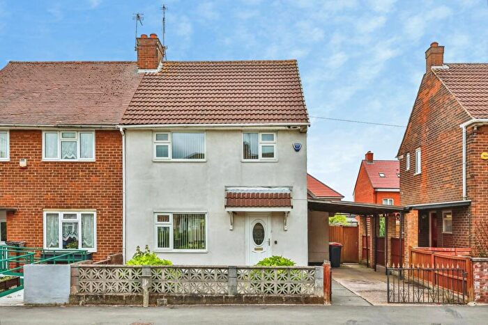3 Bedroom Semi-Detached House For Sale In Salterford Road, Hucknall, Nottingham, Nottinghamshire, NG15